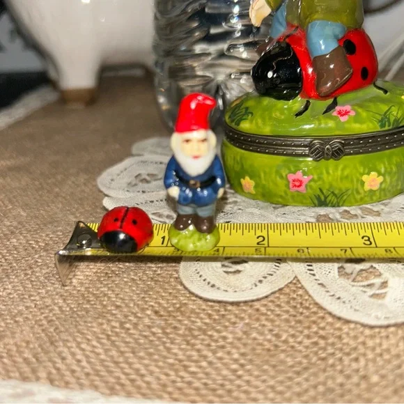 Vintage ArtGifts Porcelain Hinged Trinket Box - Gnome Riding Ladybug with minis - Picture 5 of 12